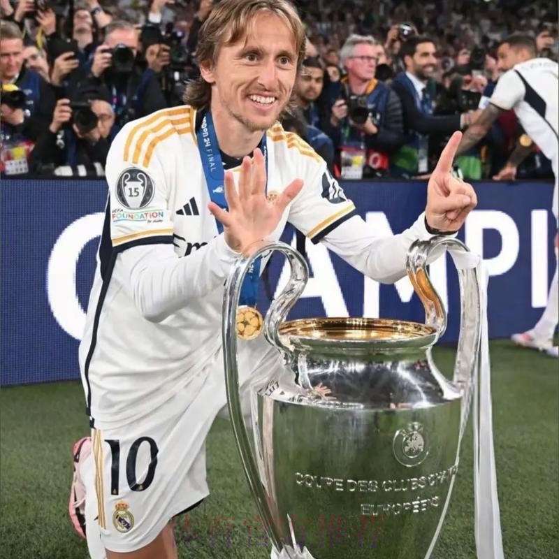 魔笛愿降薪续约在伯纳乌退役 佛爷:只给一年新约 魔笛愿降薪续约在伯纳乌退役 佛爷:只给一年新约