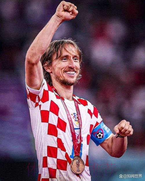 马卡发文称赞莫德里奇：35岁一年征战70场比赛